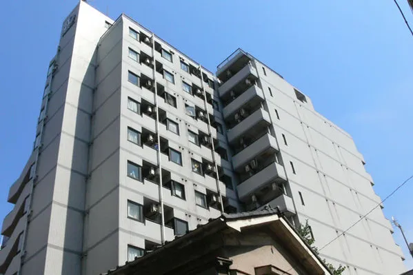 駅近+商店街ど真ん中に位置する区分マンション！ ご購入後の賃料大幅増額にも成功！